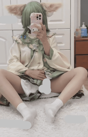 穿cos服对镜自拍 诱惑白色短袜 小手掰开嫩逼 抱着大腿往前顶胯 模拟被你抽插调教 1V103M 1 穿cos服对镜自拍 诱惑白色短袜 小手掰开嫩逼 抱着大腿往前顶胯 模拟被你抽插调教 1V103M 1