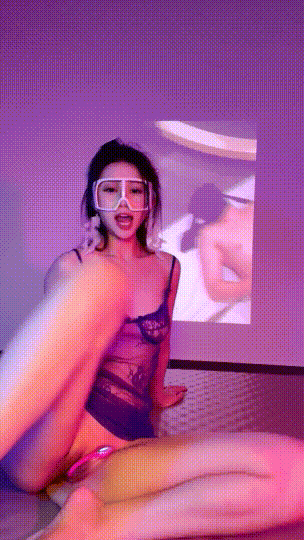 新人!顶级校花!好骚好漂亮~【喷水圣体】自慰!水一直喷~ 4 新人!顶级校花!好骚好漂亮~【喷水圣体】自慰!水一直喷~ 4