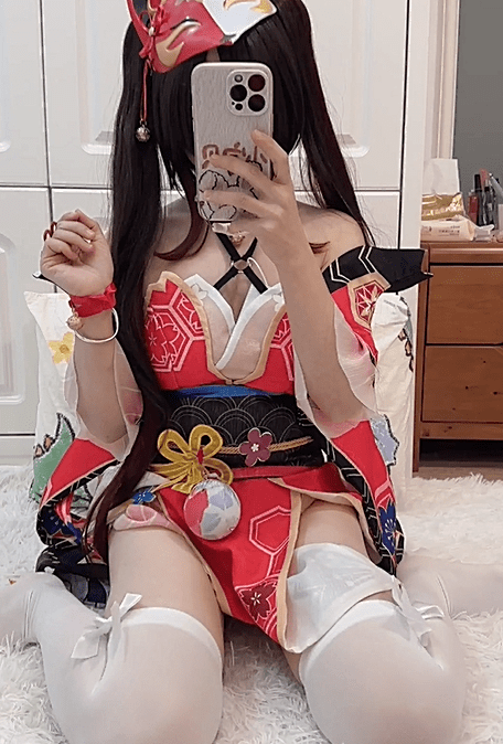 琴喵cos花火西施自慰 4 琴喵cos花火西施自慰 4