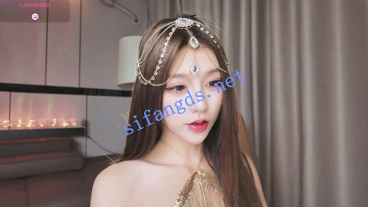 ♆ 【Kiki2025】性感女神~美腿丝袜~跳蛋黑牛~道具抽插 4 ♆ 【Kiki2025】性感女神~美腿丝袜~跳蛋黑牛~道具抽插 4