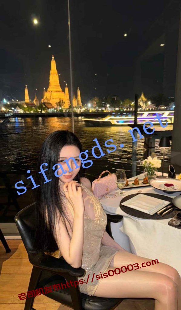 抖音 魔人布欧 35万粉 顶级美女 美腿 足交阳具【11V】【303M】 9 抖音 魔人布欧 35万粉 顶级美女 美腿 足交阳具【11V】【303M】 9