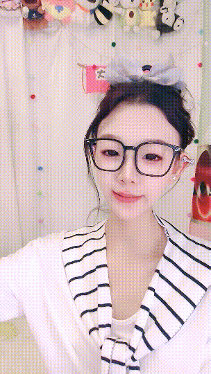 绿播女神下海!简直美炸了~【夭夭】首次大秀!骚舞一字马~ 1 绿播女神下海!简直美炸了~【夭夭】首次大秀!骚舞一字马~ 1