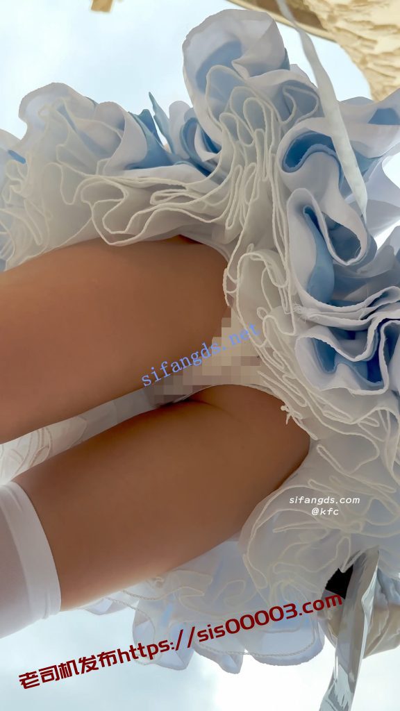 【永久专享】【KFC】顶级身材COSER蕾姆学生妹·过膝白丝婚纱短裙白内可爱【1V】【1.31G】 5 【永久专享】【KFC】顶级身材COSER蕾姆学生妹·过膝白丝婚纱短裙白内可爱【1V】【1.31G】 5