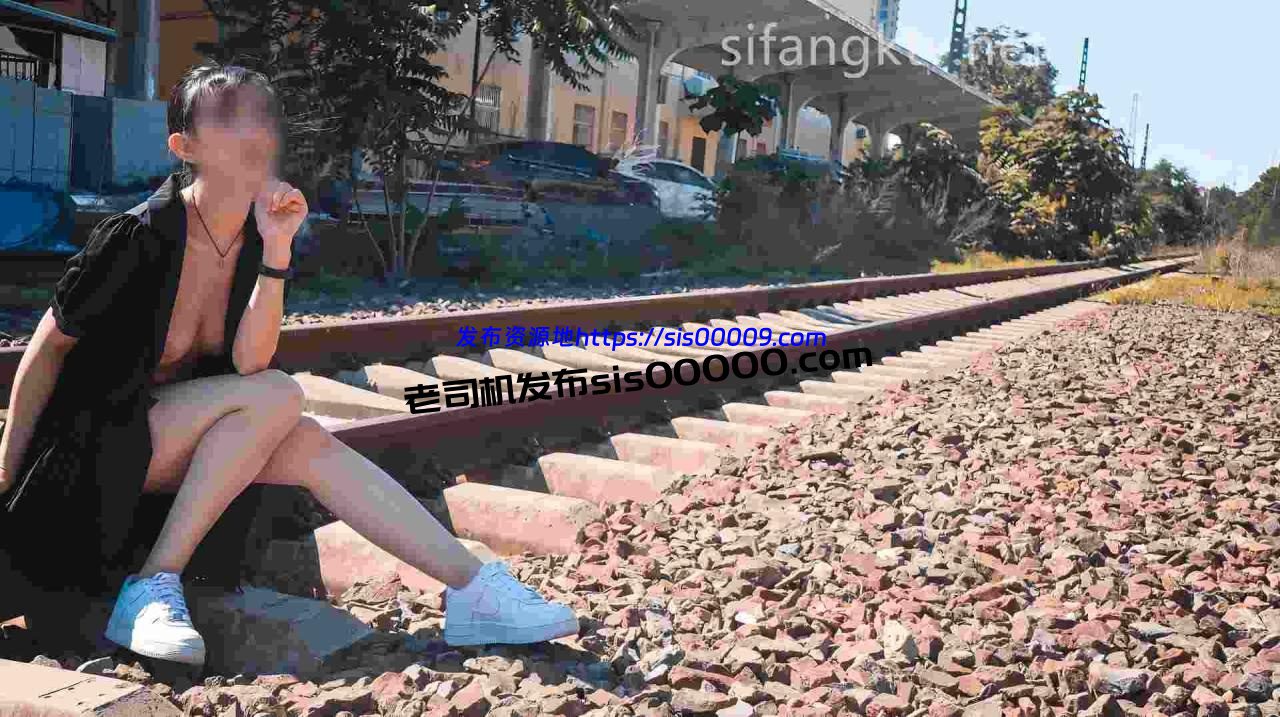 X推特户外淫妻@小可爱 合集 31.2GB 6