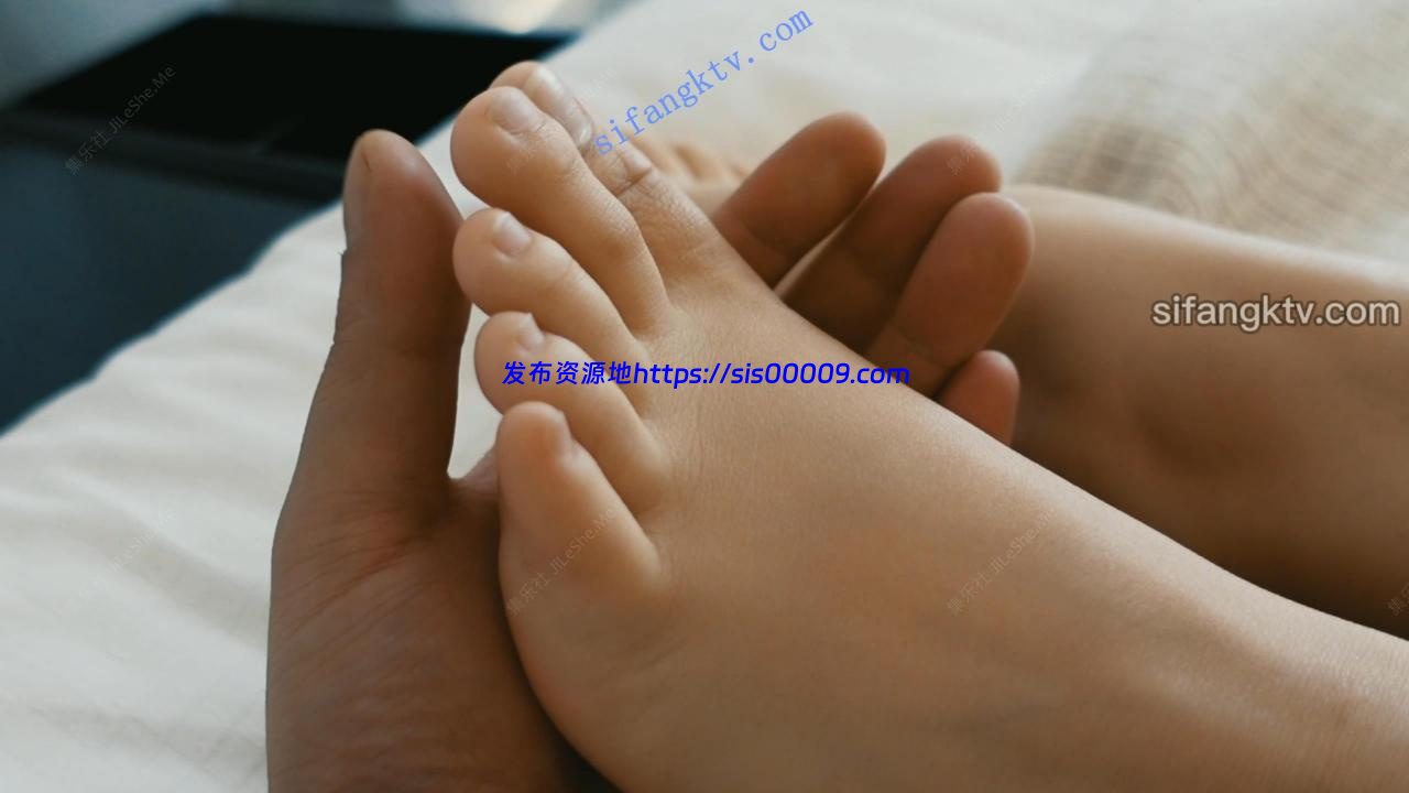 *老虎菜原创*私房系列第九弹幼师小可爱加钱自慰附带花絮【7.5G/3V】 8