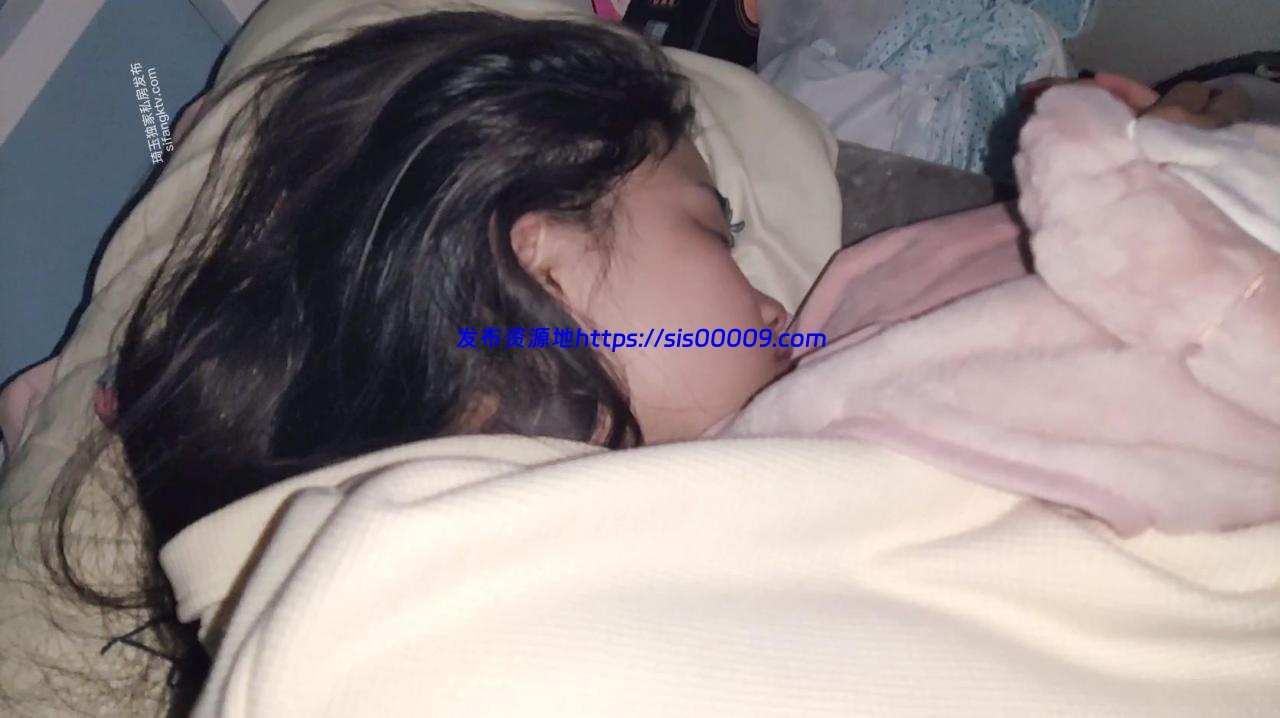 MJ侄女 18岁侄女竟是白虎【1V/4G】 1