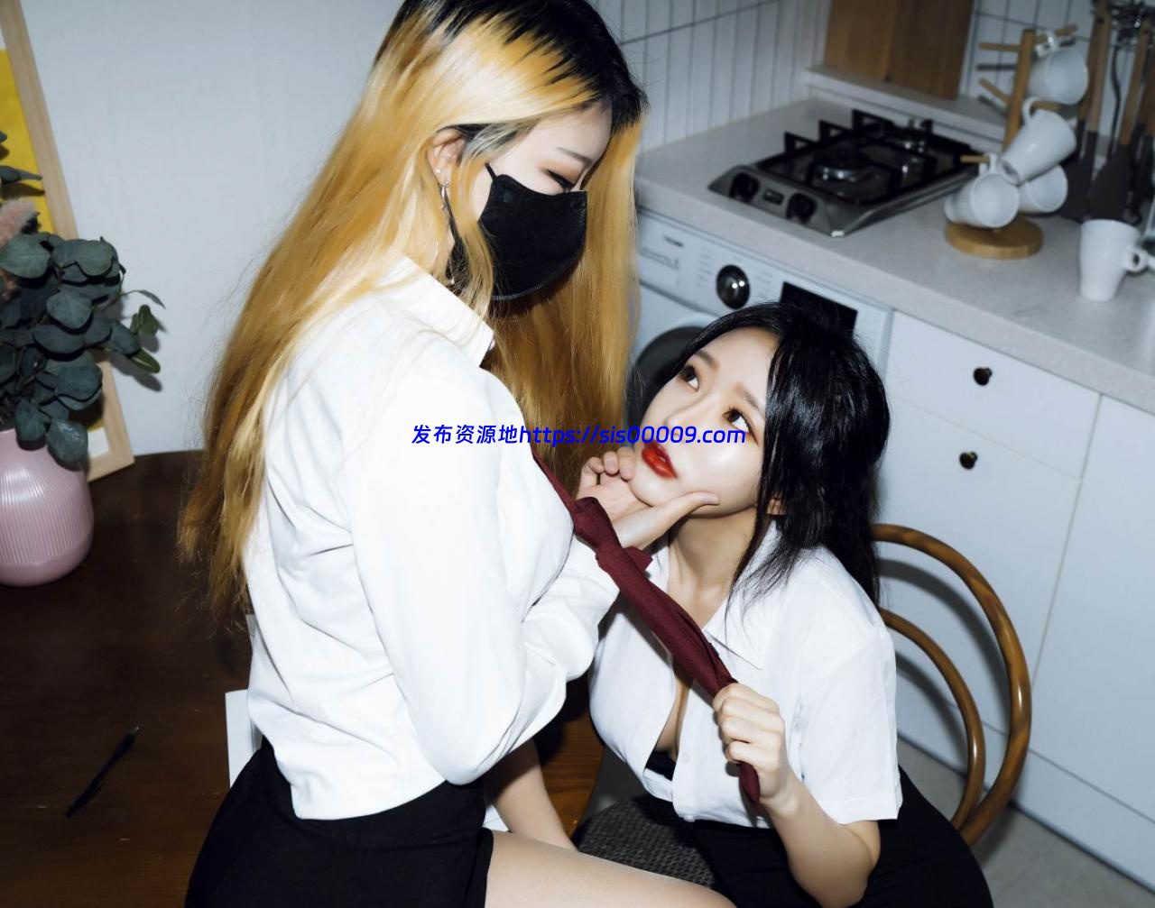 【韩国美女模特 jucy】极品反差女神 双女大尺度写真 69互舔 4