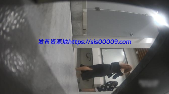 【厕拍】高颜值大学 全是美女【百度网盘/4V/1.27GB】 6