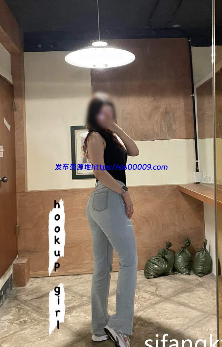 【超精品】OF-hookup换妻俱乐部极品巅峰人妻，这不是在演习 第2️弹【10.6GB】 1