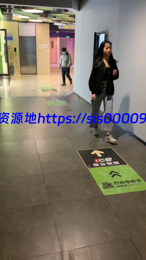 厕拍最新酒吧厕拍原版2K清晰1-3合集【百度网盘/多v/8.35GB】 3