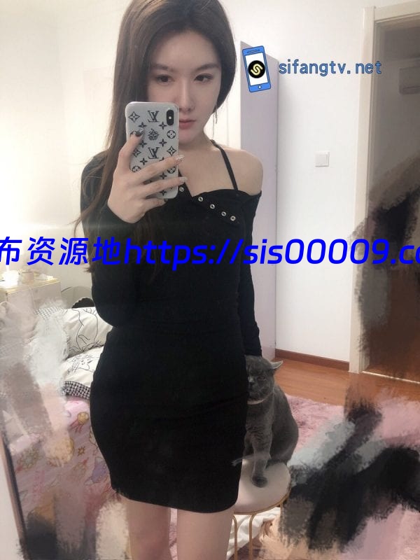 推特反差女神【薛凯琪@isurling】高清大尺度私拍视图  【百度网盘/263P+38V/836m】 9