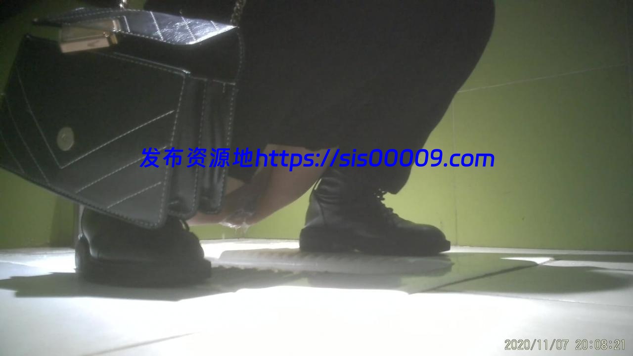 厕拍最新酒吧厕拍原版2K清晰1-3合集【百度网盘/多v/8.35GB】 8