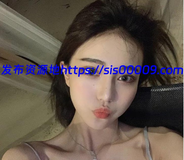 【瓜】项思醒的PPT！瞒着男友与富二代订婚！百万粉丝抖音女网红多次出轨约炮 1