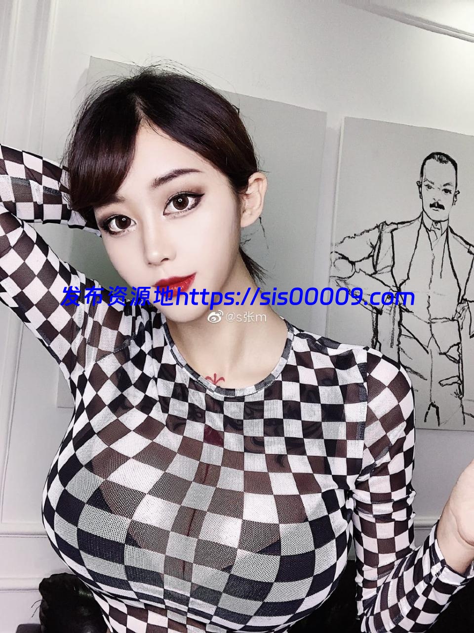 微博网红@heyuzhang 张贺玉Onlyfans合集【百度网盘/1231P+17V/1.4G】 1