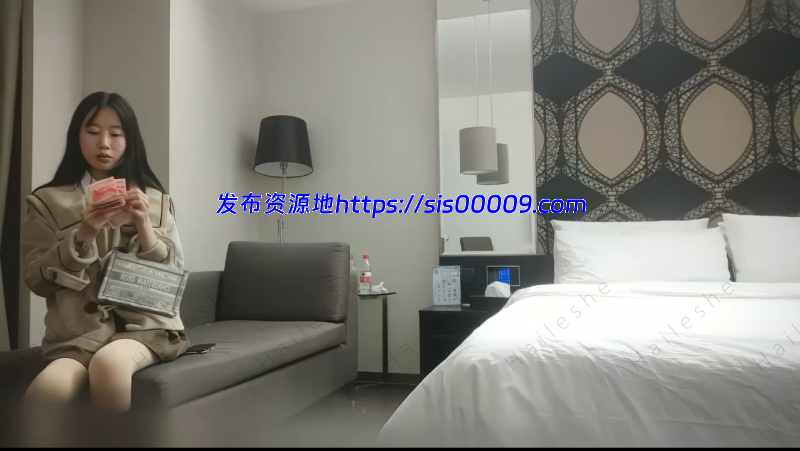 拔套利哥在新的一年探花大业最后的狂欢【115V/75G】 12