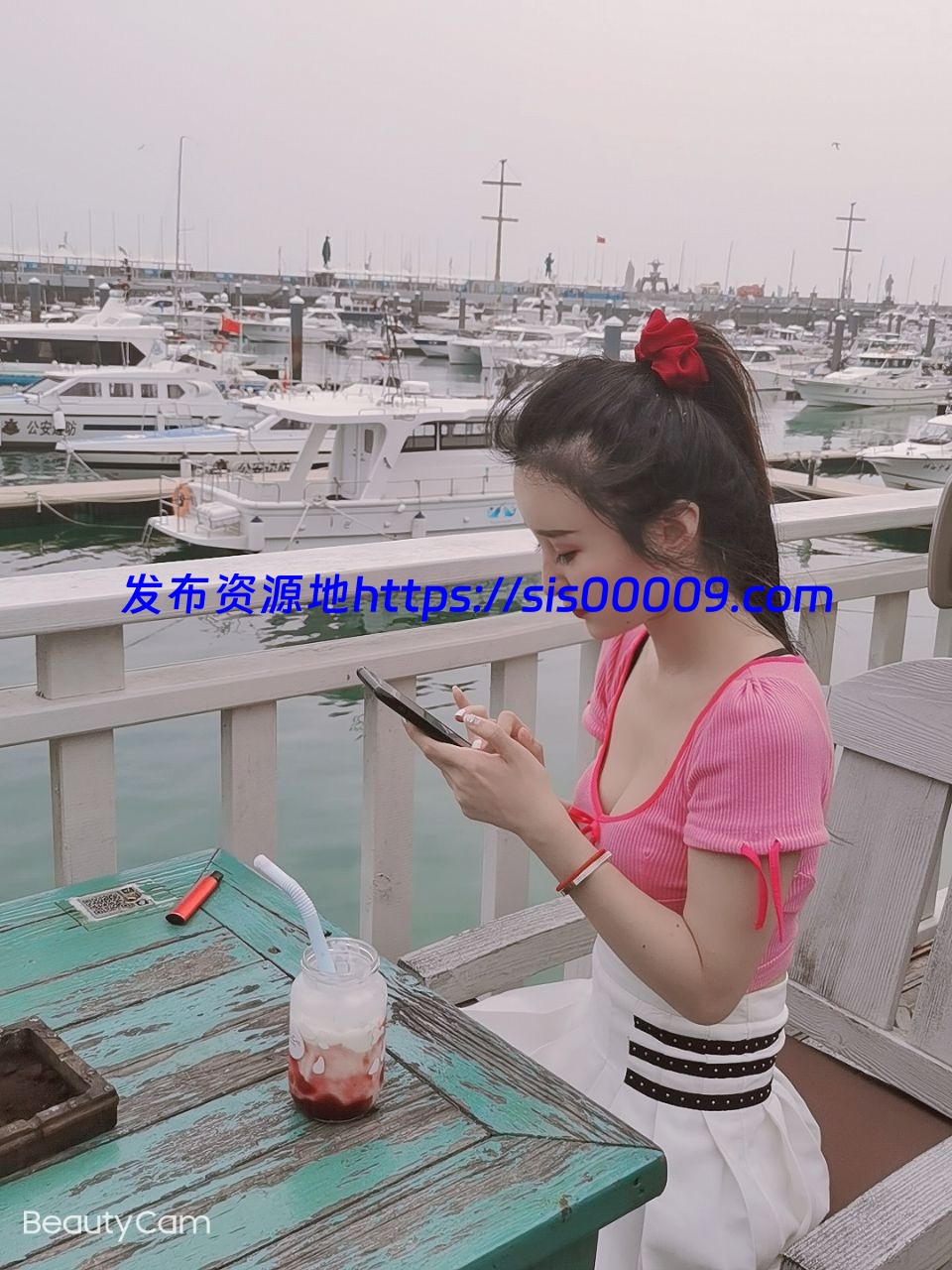 【最新极品流出】最美真实空姐 迷人蔓CC【253P/1v/1.84G】 4