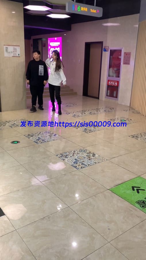 厕拍最新酒吧厕拍原版2K清晰1-3合集【百度网盘/多v/8.35GB】 4