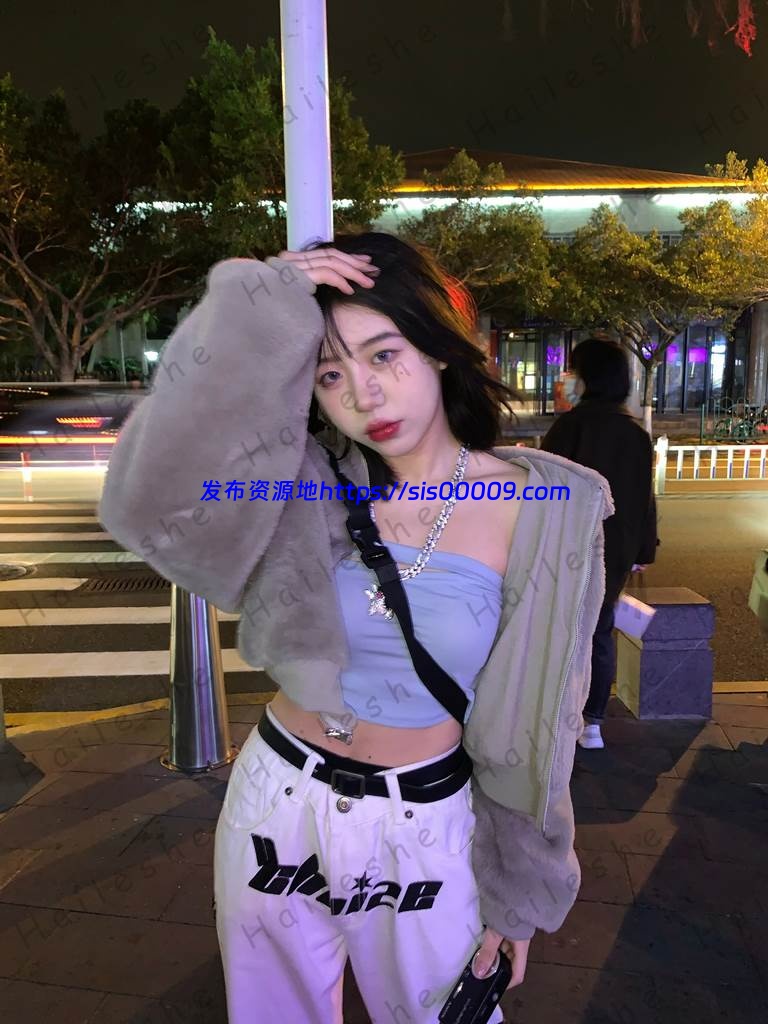 微博网红@punksdde伊伊子丝袜情趣制服私房写真【334P/53V/2G】 9