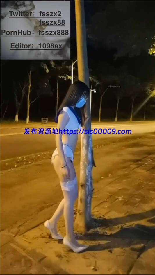 推特人气露出女神FSS『冯珊珊』高价会员私拍流出 – 美骚女战士 代表月亮惩罚你[1V/463MB] 1