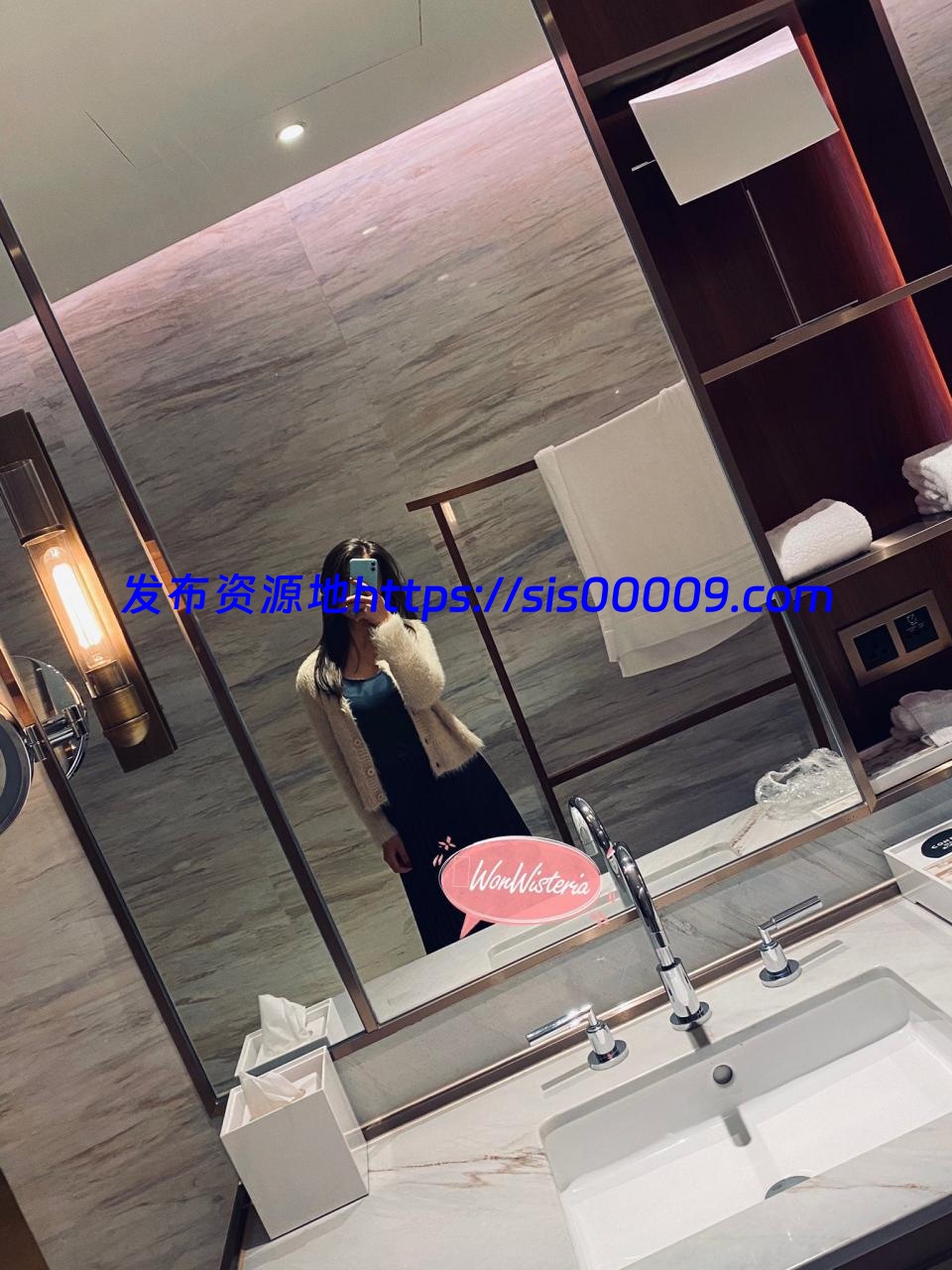 更新【全网首发】推特超高颜值女神沫诺-沫沫绿帽淫妻单男3P系列【百度网盘76P/41V/1.6G】 9