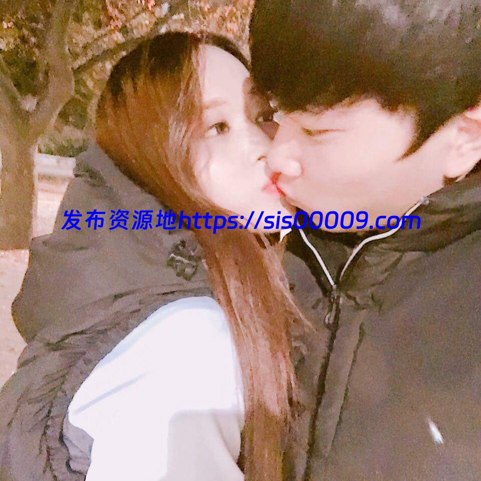 原版购买极品反差婊人前女神人后母狗【26p/1v/1.1G】 2