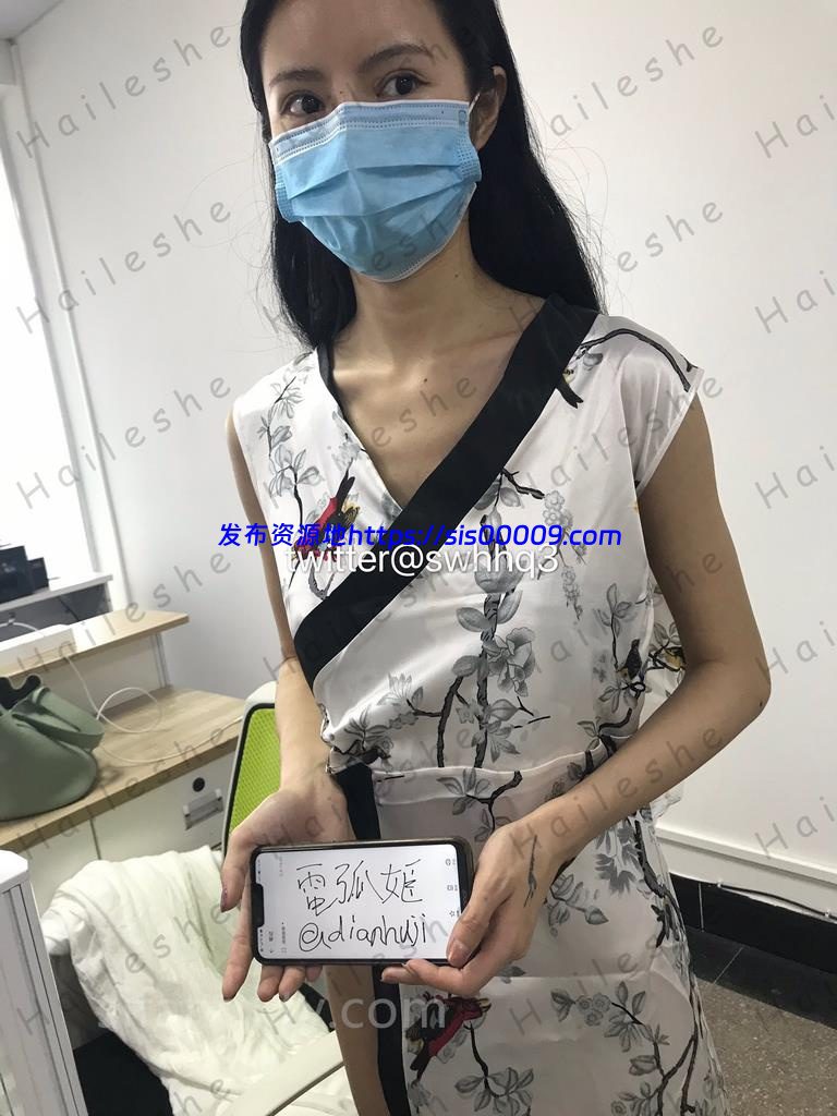 超清纯露出女神【swhhq31】办公室全露【401P/6V/425M】 3