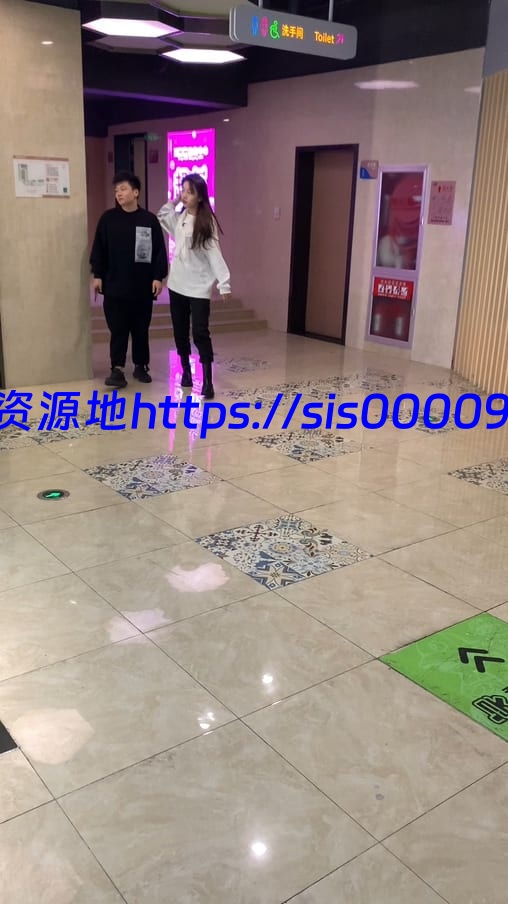 厕拍最新酒吧厕拍原版2K清晰1-3合集【百度网盘/多v/8.35GB】 4