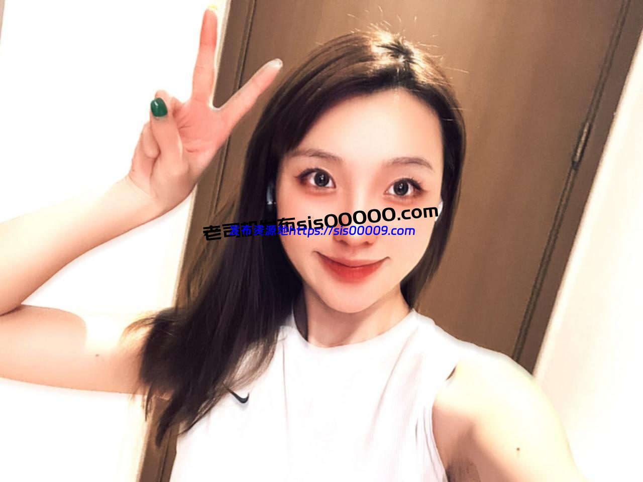 推特气质反差女神@Adalxh 艾达达达达 大尺度合集 3.4GB 1