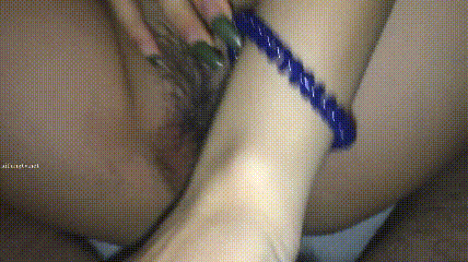 MJ超级美少女梁凯琳被轮流cao多次最后she了一脸【百度网盘/1v/427M】 3