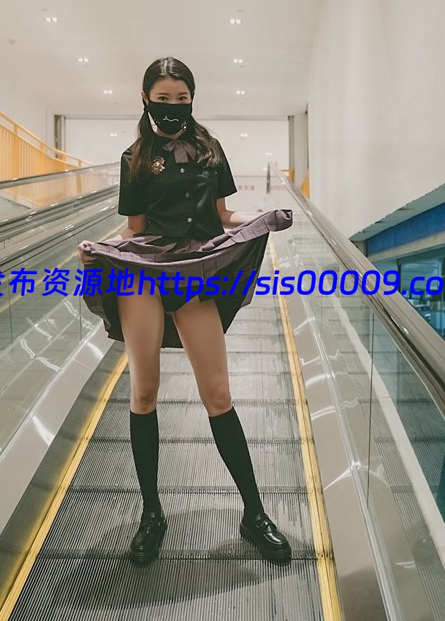 推特大神会瑜伽的猫【人前露出】推文整理合集[7V/127MB] 3