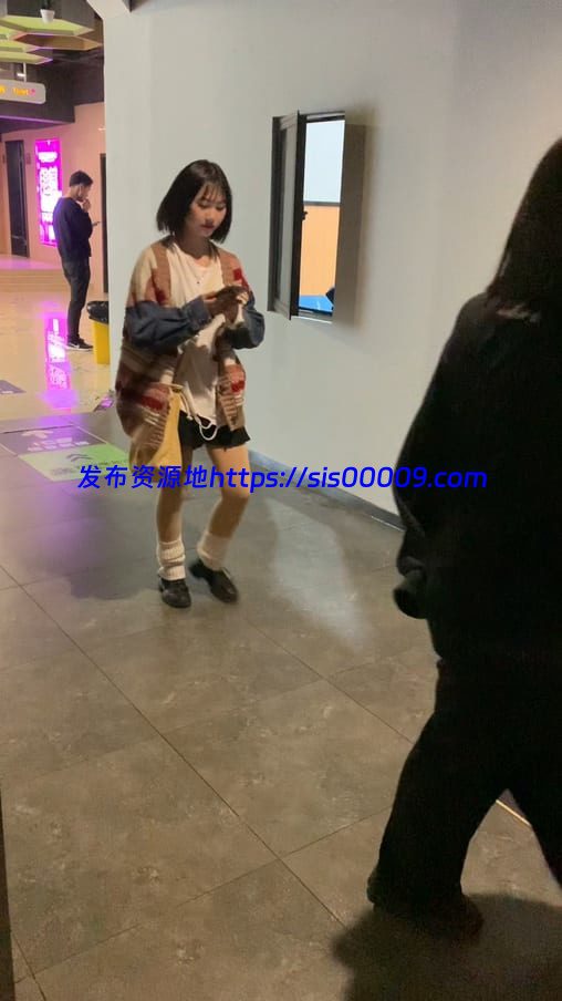 厕拍最新酒吧厕拍原版2K清晰1-3合集【百度网盘/多v/8.35GB】 1