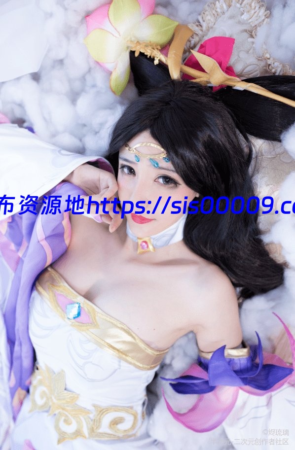 B站某up主runa酱穿着各种cos服5000元被疯狂中出【百度网盘/多v多p/2G】 1