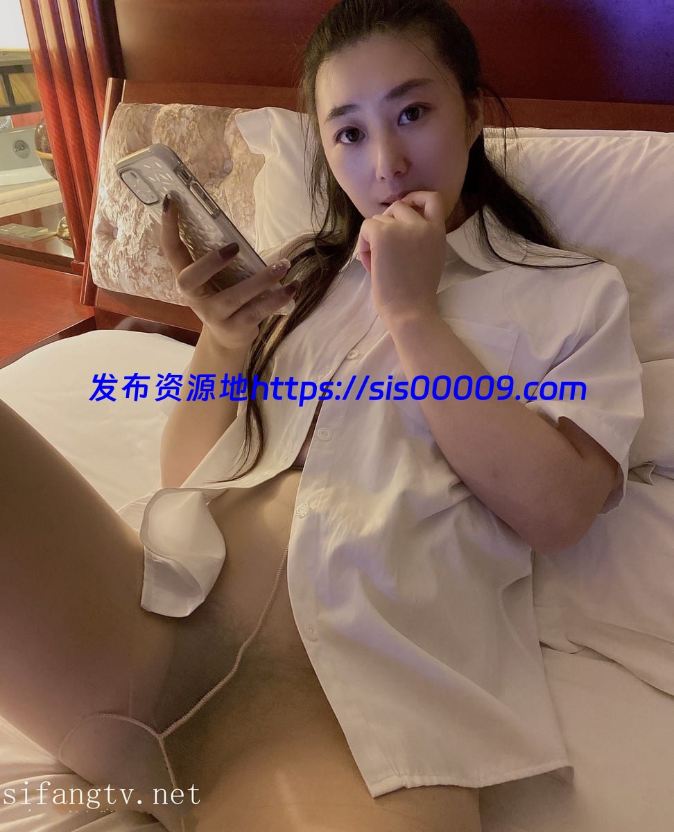 Twitter頂配H奶乳攝影師潛規則推特極品豐臀美穴BR女郎【百度网盘/1.01G】 3