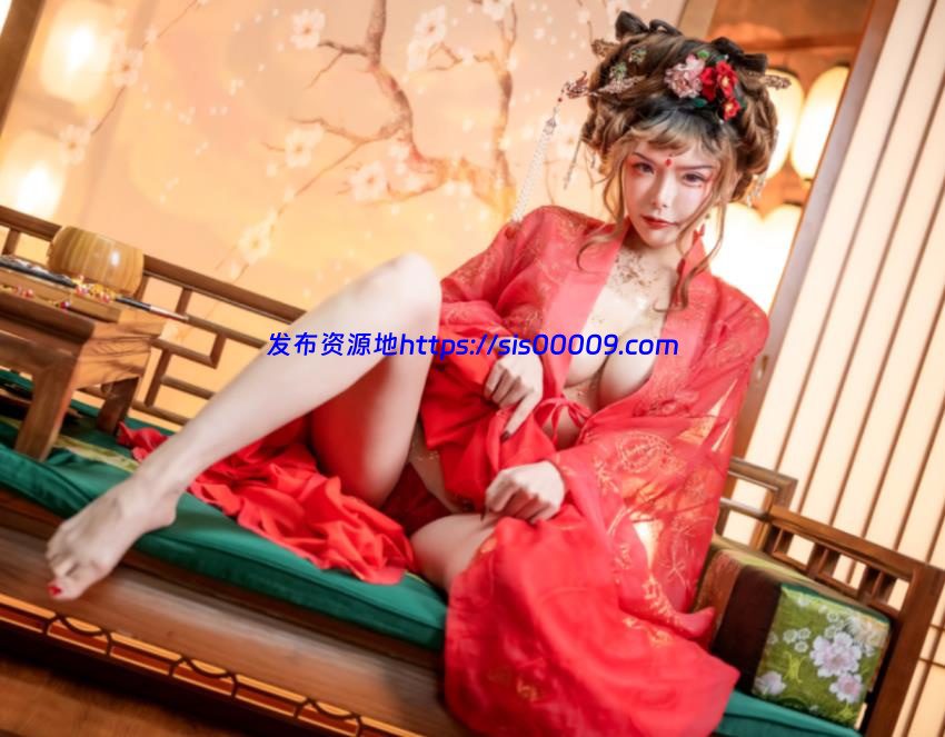 高质量网红@秋和柯基(夏小秋) – 新春贺图[65P+1V/1.59G] 1