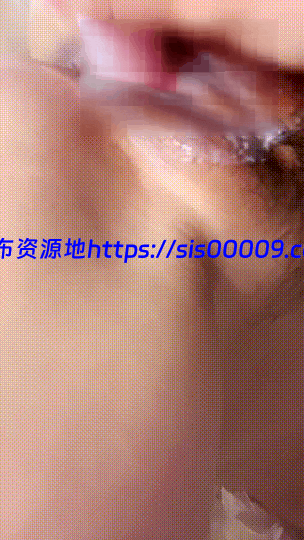 新人！卧槽~好漂亮啊！【我是小baby】道具自慰~爽上天~狂撸 4