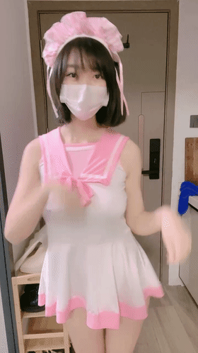 重磅☸G奶尤物【猫猫酱呀】关注3个月终于下海~狂撸一晚~ 1