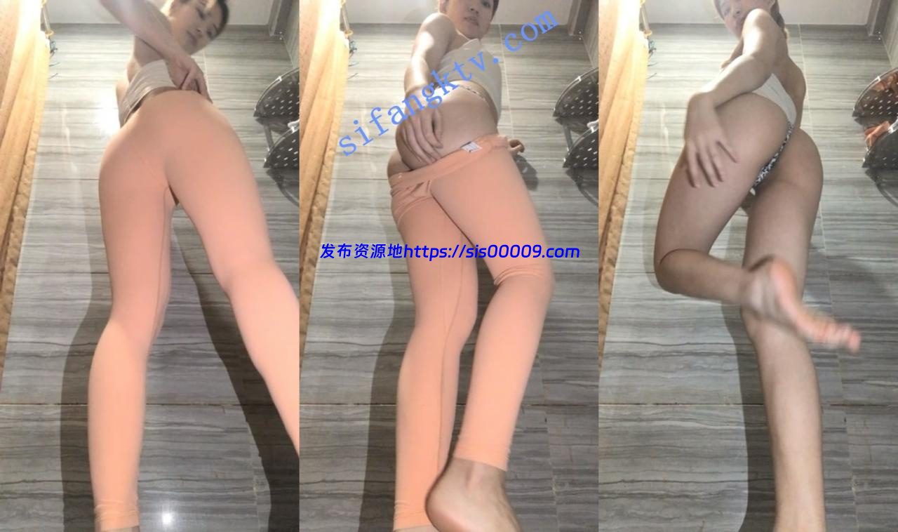 ₩【健身教练】洗澡间偷偷直播抠逼还听的到别人洗澡对话 7