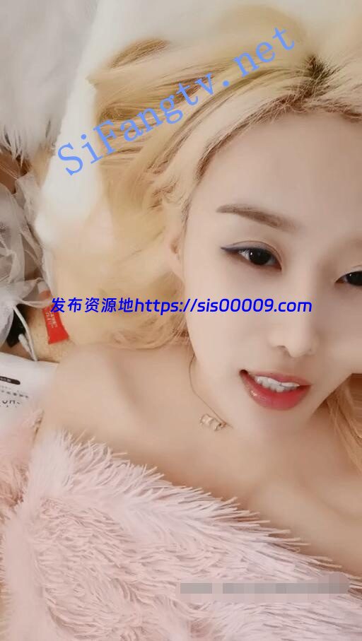 【全网最美】1月6日抖音女歌手下海抠逼道具插逼岀白浆尿尿 1