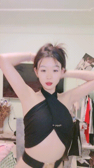 ⭐粉嫩骚舞学妹【爱吃草莓】极度放纵自慰棒狂插~高潮喷浆! 1