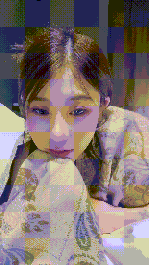 兄弟们！来了来了！顶级女神下海~【媚儿】道具自慰！包射~ 1