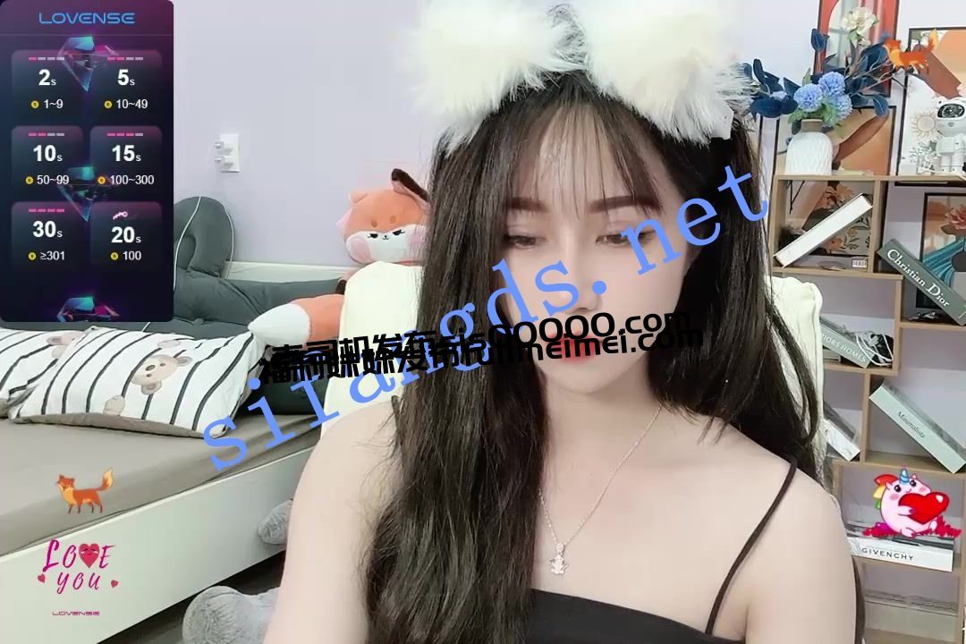 ❤❤❤【LLisa】高质量女神脱光光，让你眼神放光，跳蛋自慰 1