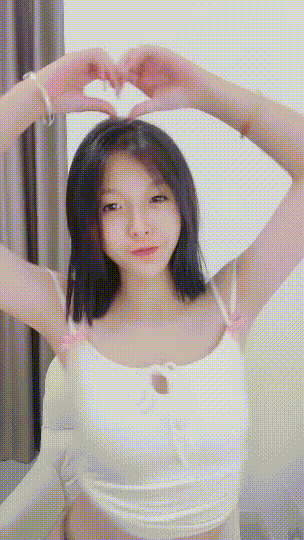 疯狂推荐！天花板级别校花~【源源】道具狂插！白浆流不停~ 1