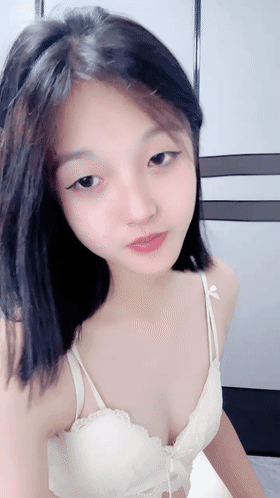 ██绝世女神，千年出一个~【新人源源】尺度升级自慰爆浆 1