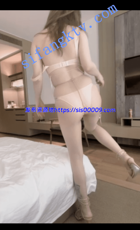 【重磅来袭】王雨纯 最新揉奶诱惑视频 3v 4