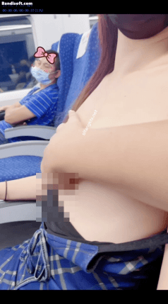 【推特Luna000yu/娜娜】顶级露出艺术家 地铁 户外 人前露出 5