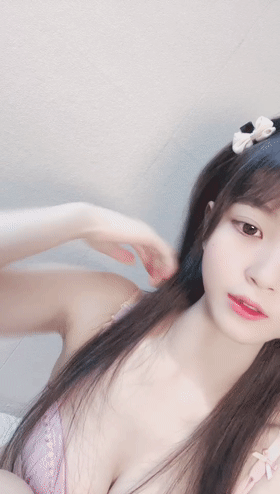 ⚫️20小时~女神【金闪闪】超极品~真的太纯了~看一眼就想射 1