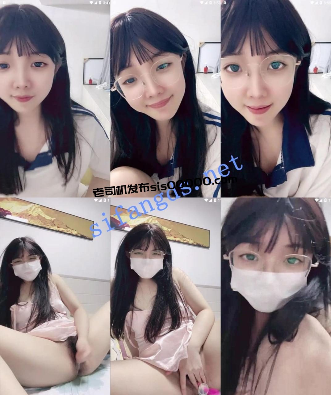 ██青春校花系列！【美妞CC】学生妹放假在家中大秀直播 1