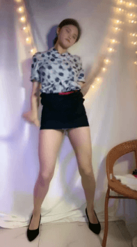 ♆【航空桃桃】好骚~好美~黑丝制服~全裸骚舞诱惑~过瘾~！ 1