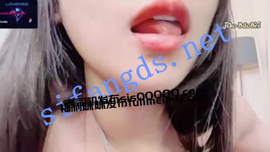 ❤❤❤【jiso-baobei】巨乳女神，馒头一线天~大黑牛+跳蛋自慰 1