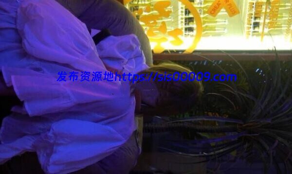 街拍小姐姐Q底16v3.06g 1